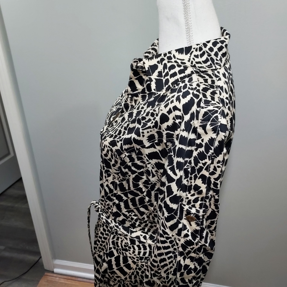 St. John Sport animal print belted shirt dress M - Picture 4 of 14